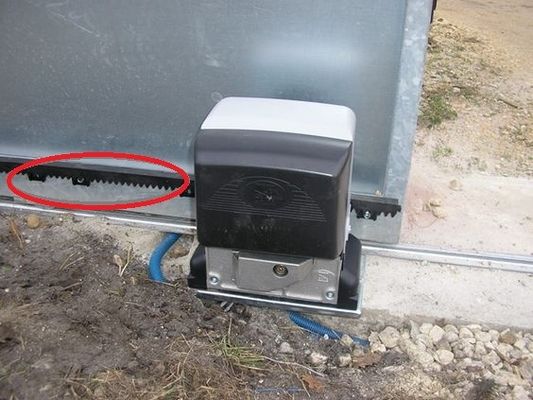 X12 1000 X 30 millimètres de glissement de porte de support de fer de glissement de porte de nylon en acier automatique de support