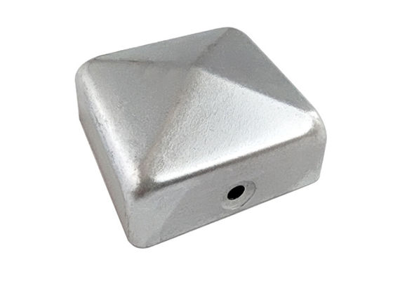2 pouces 2,5&quot; de barrière Post Caps 6x6 7x7 4x4 5x5 8 x 8 de pyramide de fer 3 1/2 » avec des trous