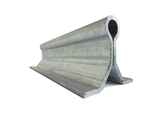 Boulon de plancher en métal en bas de matériel de voie de porte de glissement et de cannelure de forme d'U incluse par roues